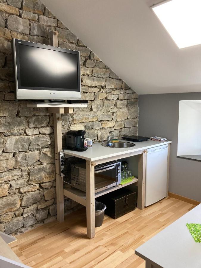 La Chambre Des Bobines Montigny-sur-l'Ain Exteriér fotografie